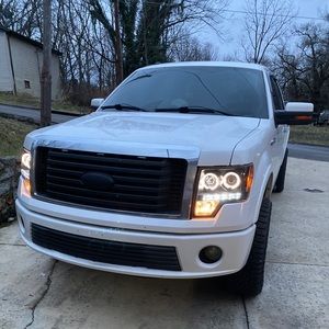 Meet your Posher, Devin